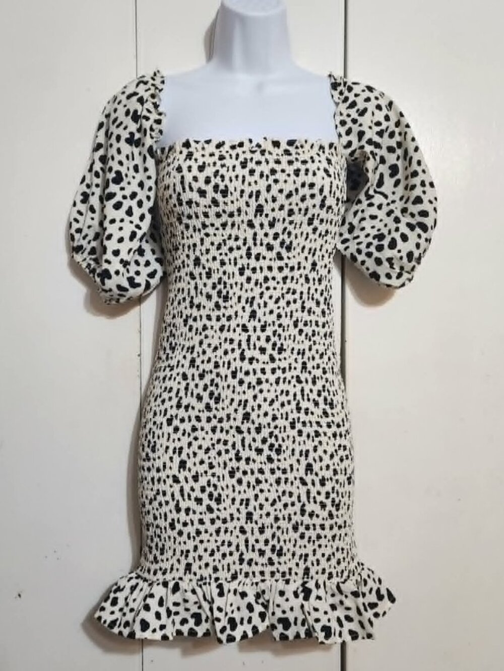 Jealous Tomato Dress Large L Dalmatian Spot Smocked Bodycon Puff Sleeve Ruffle